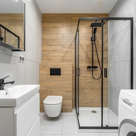 Kawalerka Z Klimatem * شتشيتسين